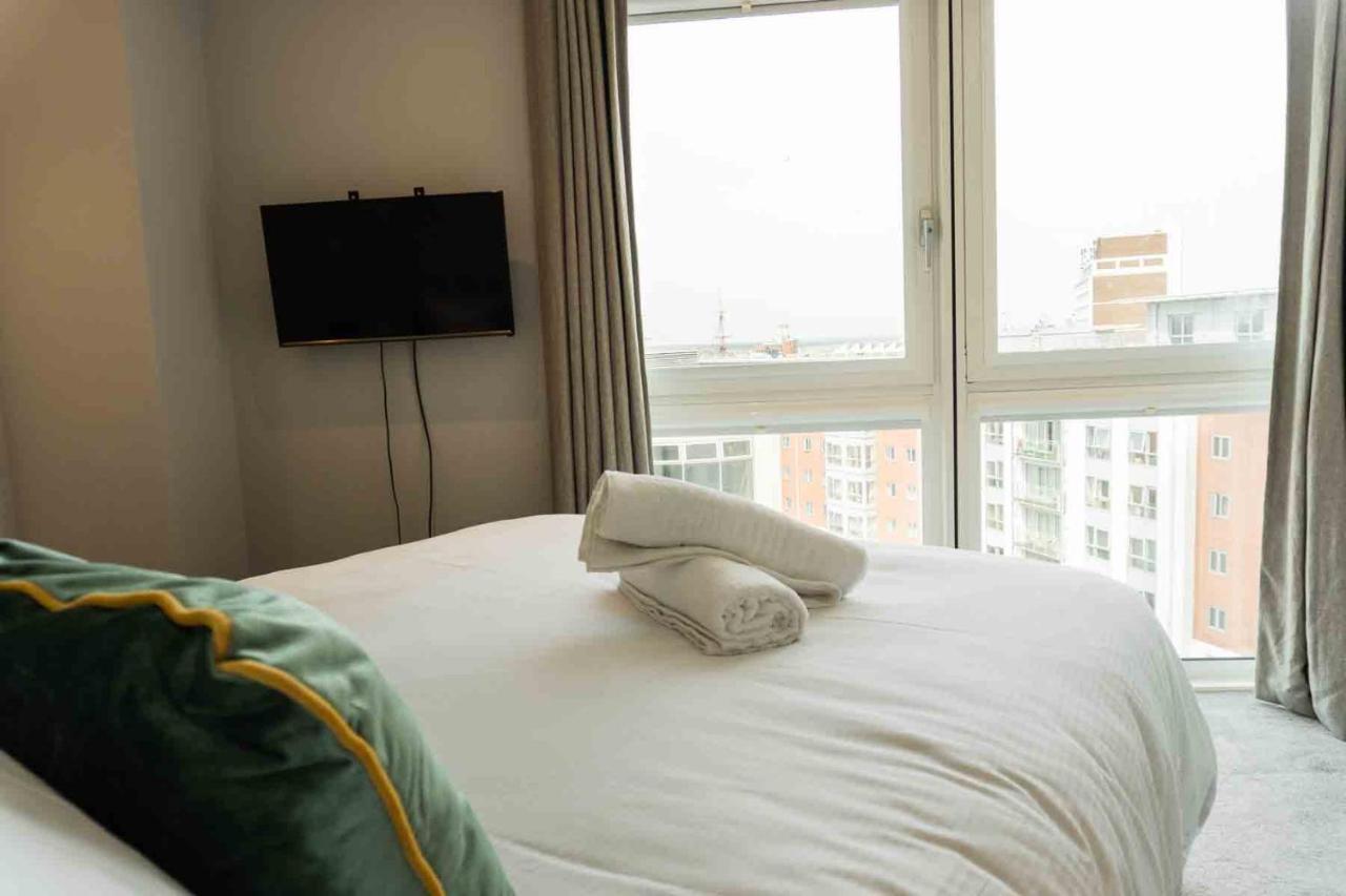 Gunwharf Quays Apartments Portsmouth Exteriér fotografie